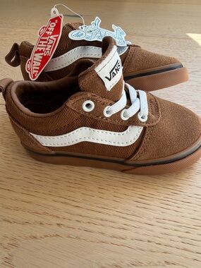 New Vans Toddler slip on Sneakers